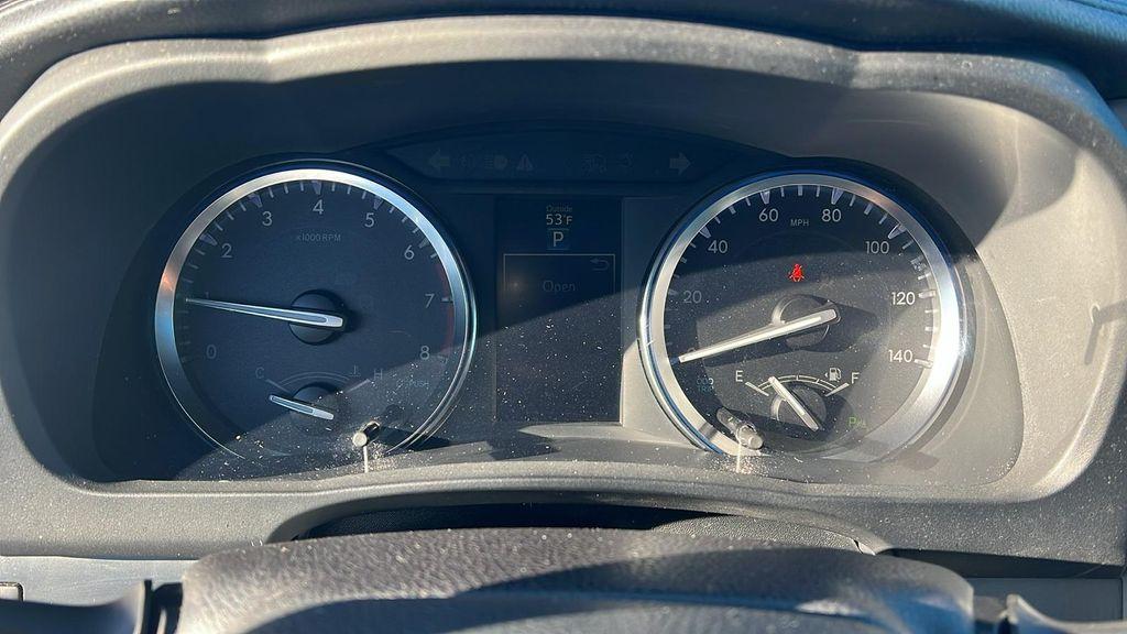 used 2014 Toyota Highlander car, priced at $11,990