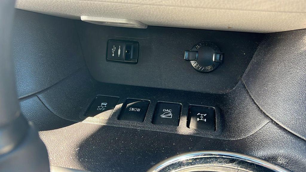 used 2014 Toyota Highlander car, priced at $11,990