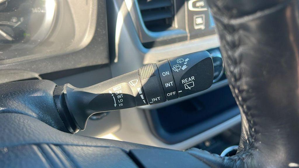 used 2014 Toyota Highlander car, priced at $11,990