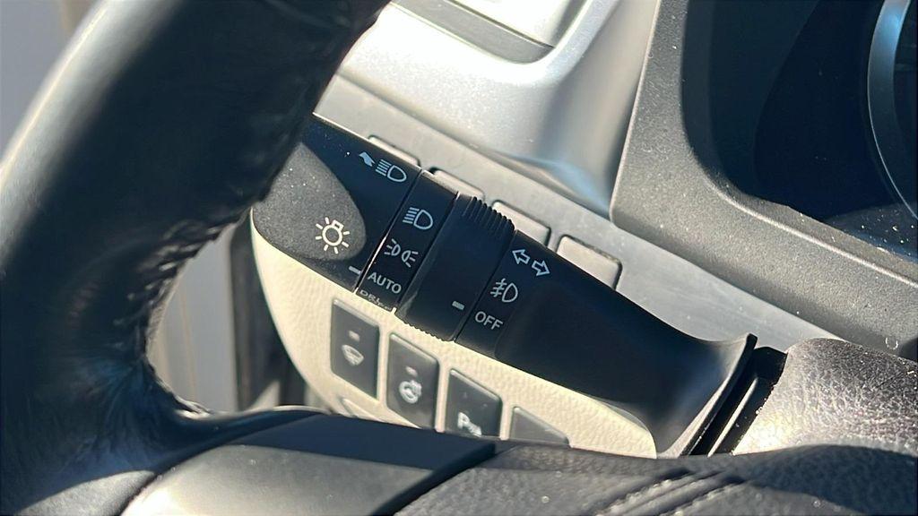 used 2014 Toyota Highlander car, priced at $11,990