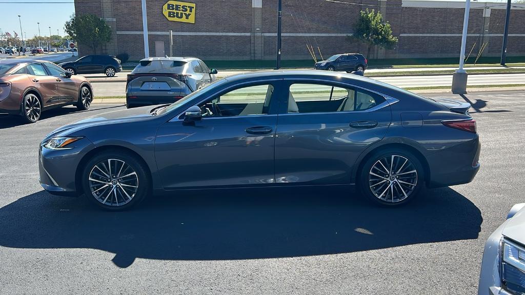 used 2022 Lexus ES 350 car, priced at $34,990