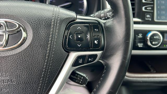 used 2018 Toyota Highlander Hybrid car, priced at $23,990