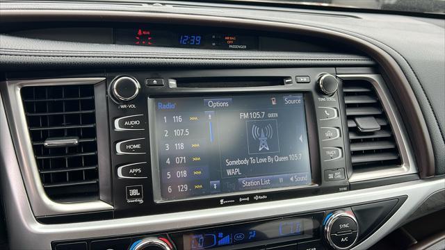 used 2018 Toyota Highlander Hybrid car, priced at $23,990