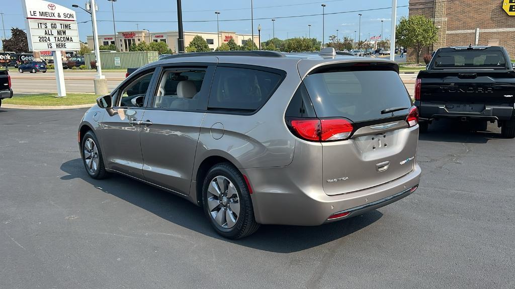 used 2018 Chrysler Pacifica Hybrid car, priced at $29,990