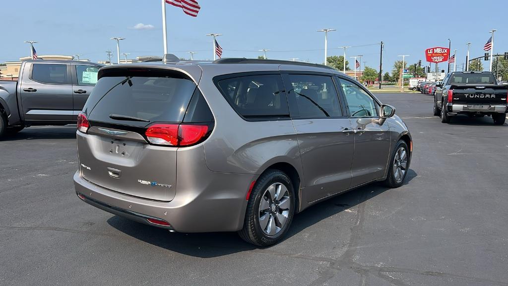 used 2018 Chrysler Pacifica Hybrid car, priced at $29,990