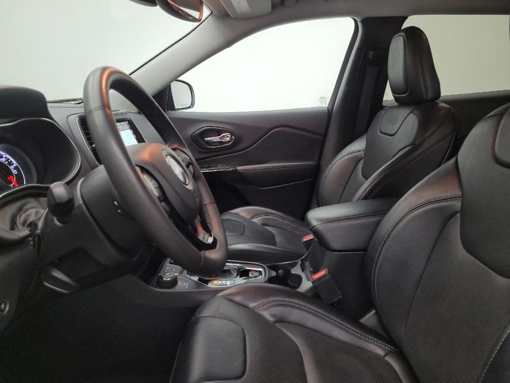 used 2023 Jeep Cherokee car, priced at $23,595