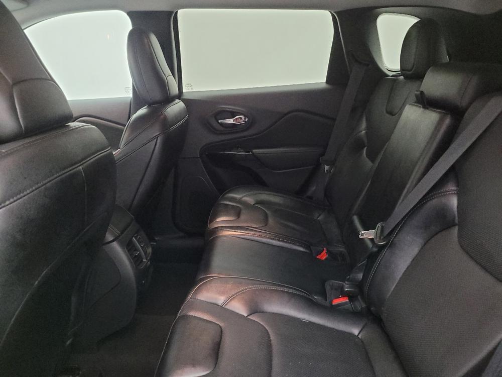 used 2023 Jeep Cherokee car, priced at $23,595