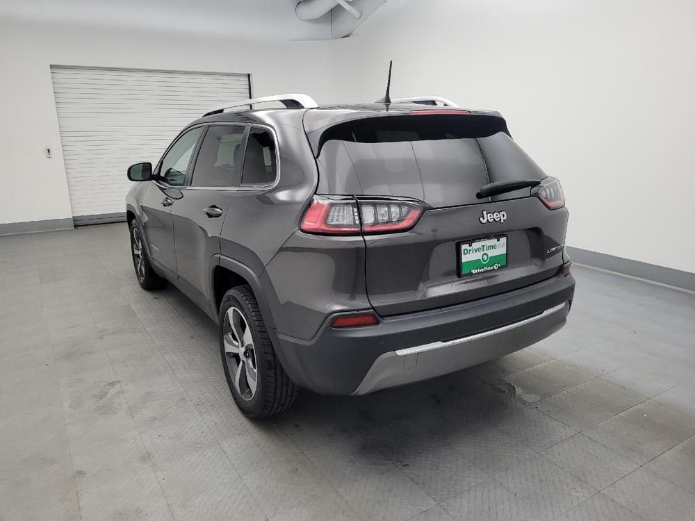 used 2019 Jeep Cherokee car, priced at $18,095