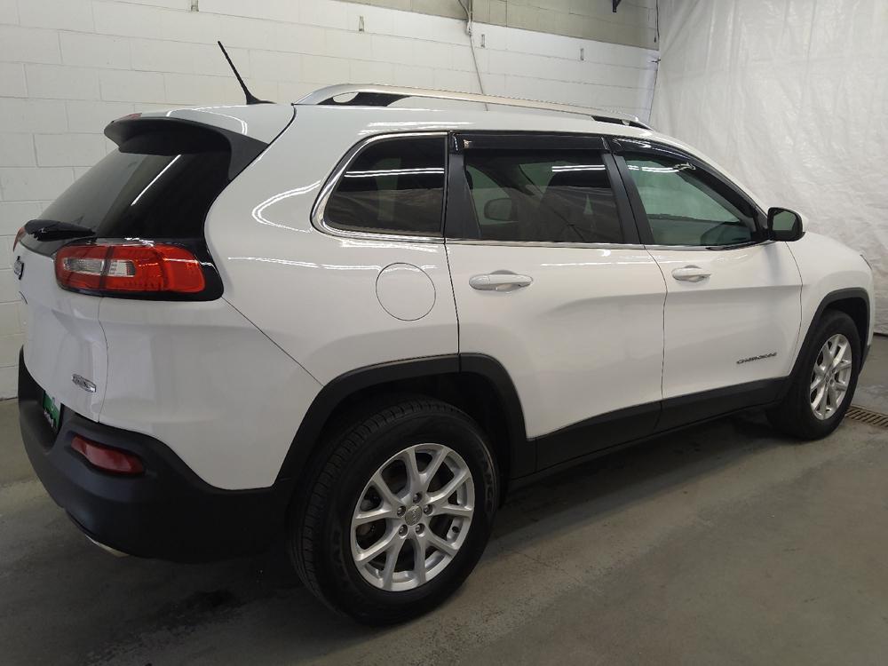used 2015 Jeep Cherokee car, priced at $15,195