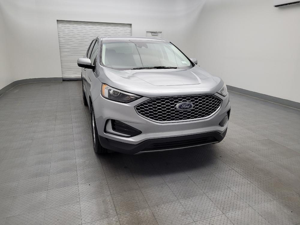 used 2024 Ford Edge car, priced at $24,295