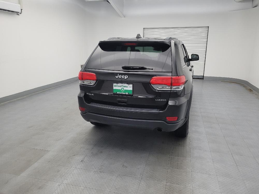 used 2016 Jeep Grand Cherokee car, priced at $17,695
