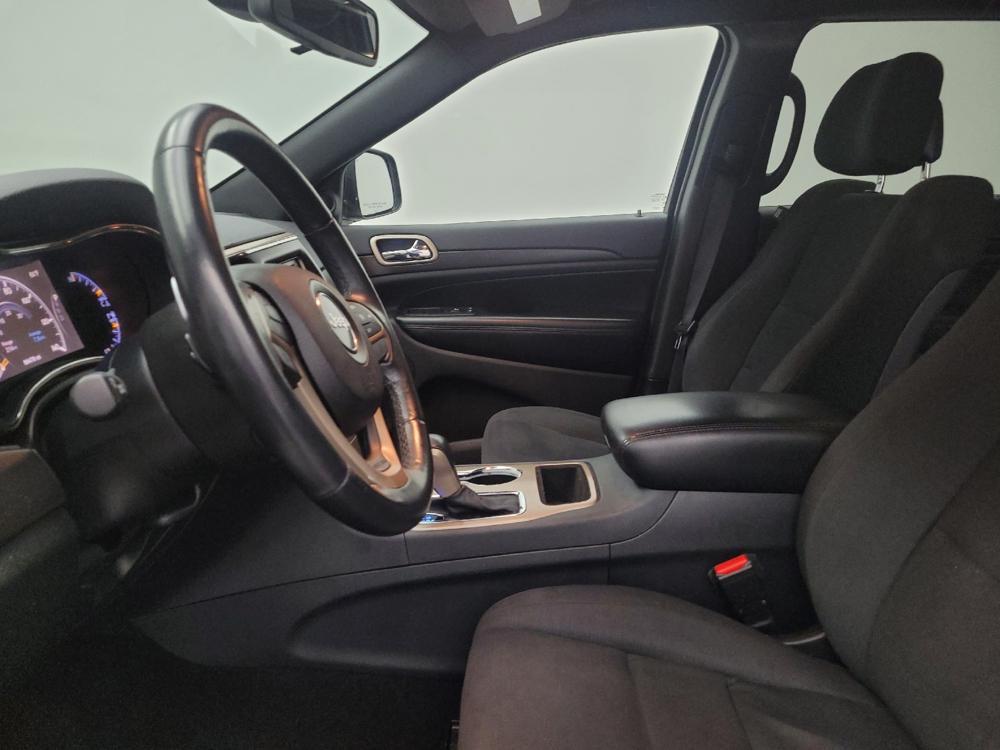 used 2016 Jeep Grand Cherokee car, priced at $17,695