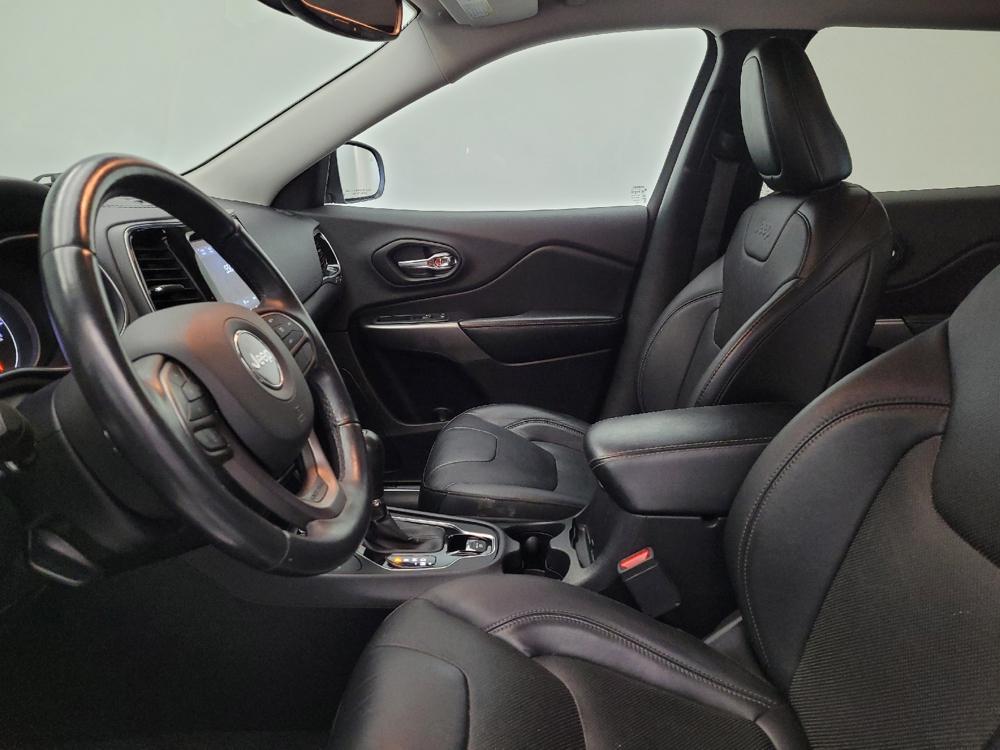 used 2019 Jeep Cherokee car, priced at $18,995
