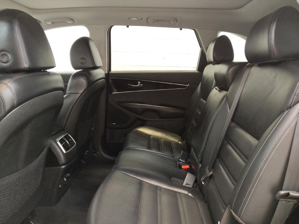 used 2019 Kia Sorento car, priced at $18,895