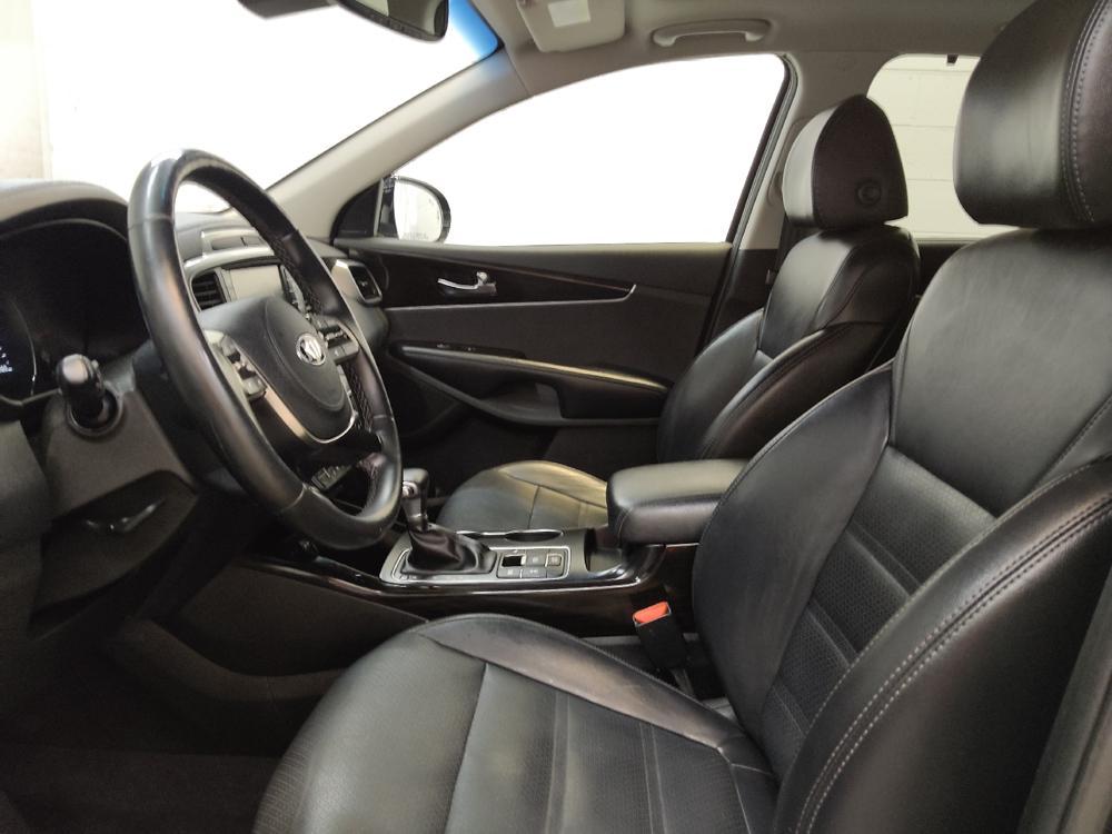 used 2019 Kia Sorento car, priced at $18,895
