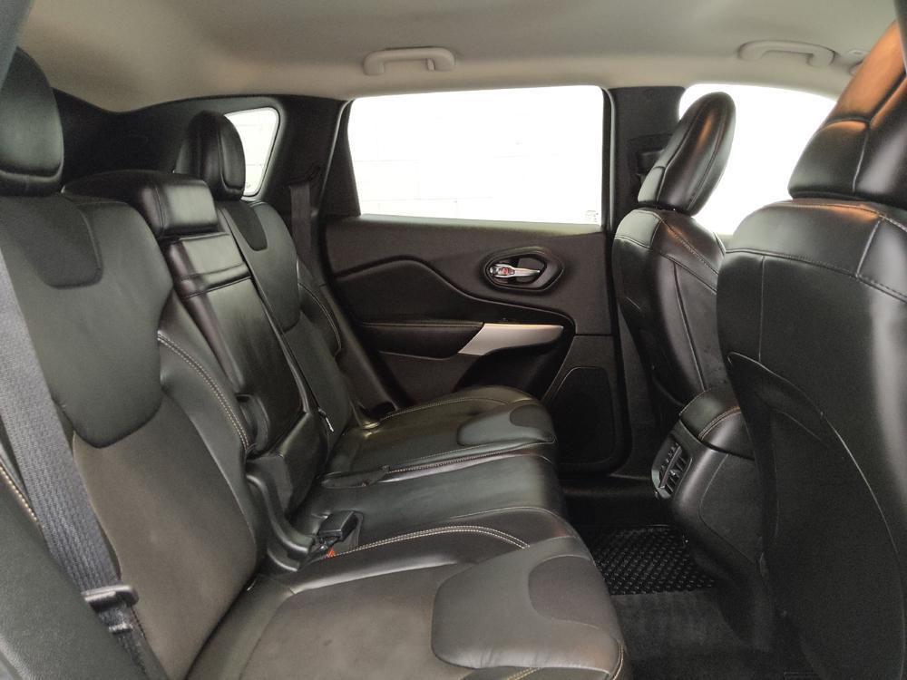 used 2018 Jeep Cherokee car, priced at $16,295