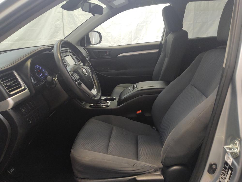 used 2019 Toyota Highlander car, priced at $21,495