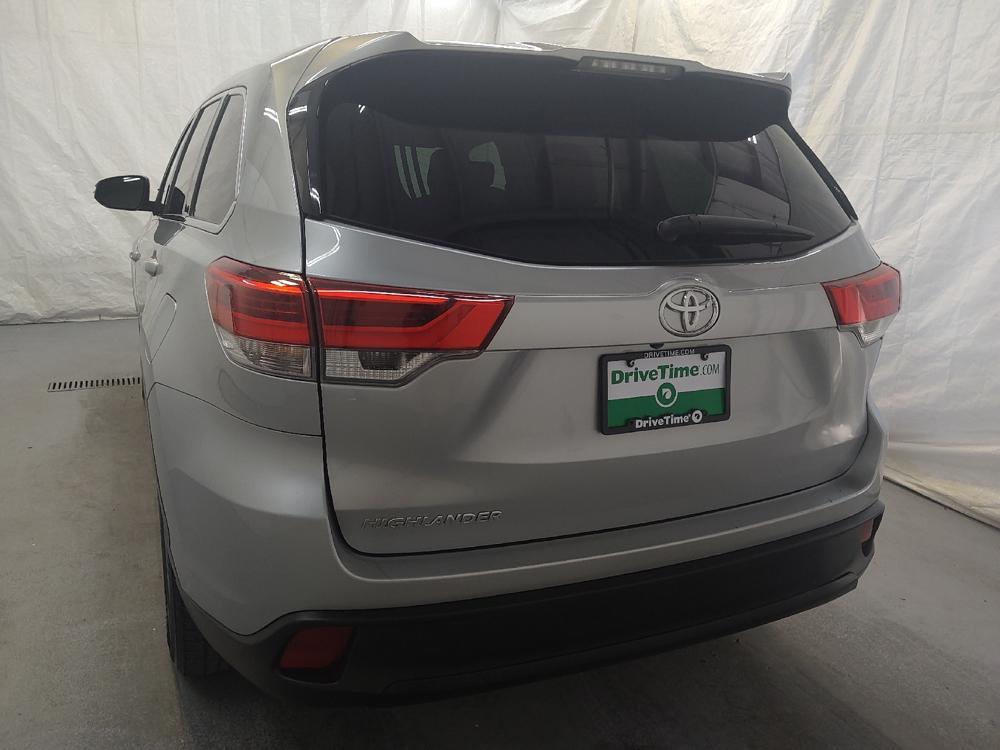 used 2019 Toyota Highlander car, priced at $21,495