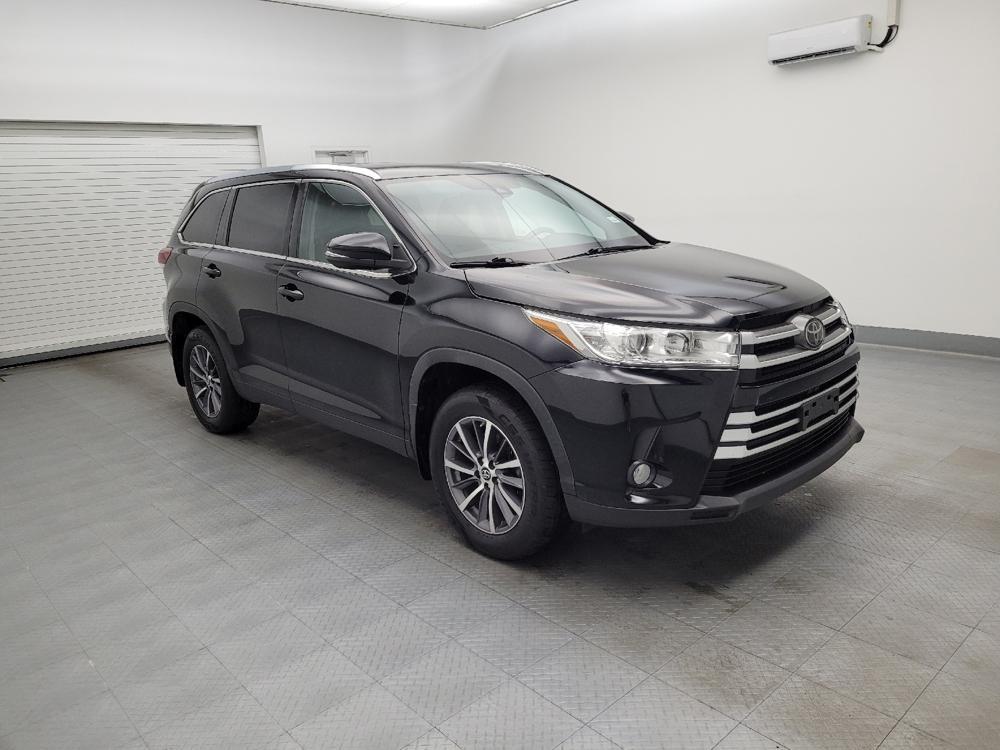 used 2019 Toyota Highlander car, priced at $25,095