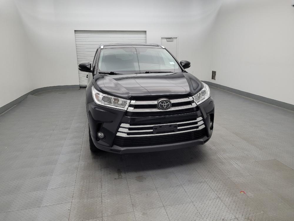used 2019 Toyota Highlander car, priced at $25,095