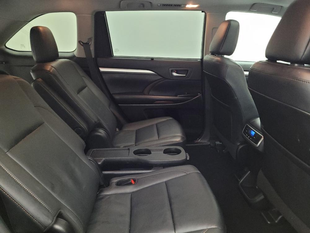 used 2019 Toyota Highlander car, priced at $25,095