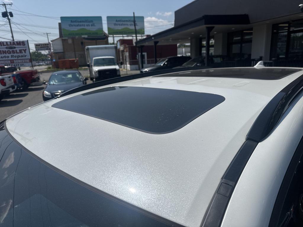 used 2022 Honda Pilot car, priced at $35,988