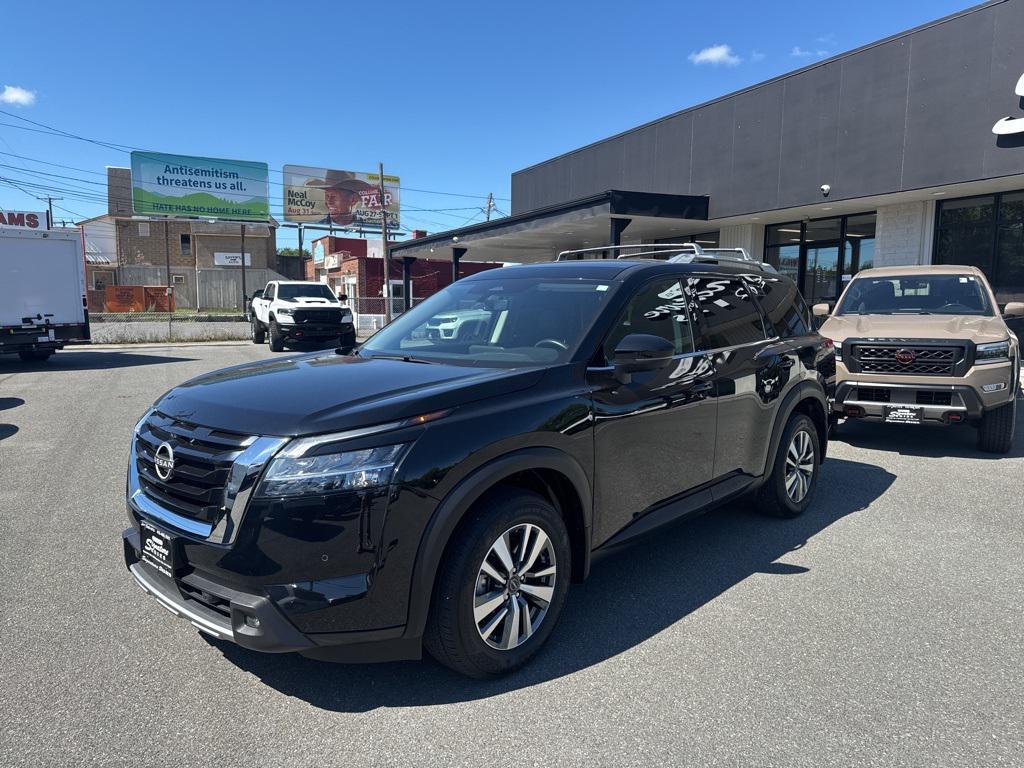 used 2023 Nissan Pathfinder car, priced at $35,988