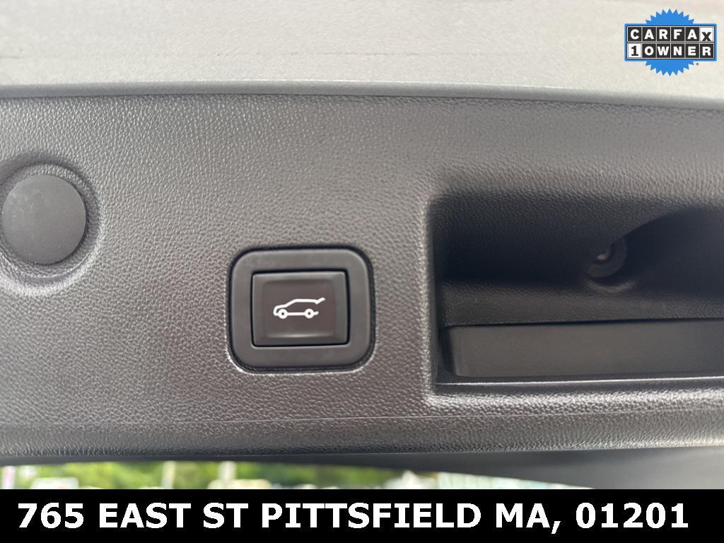 used 2023 Chevrolet Equinox car, priced at $27,611