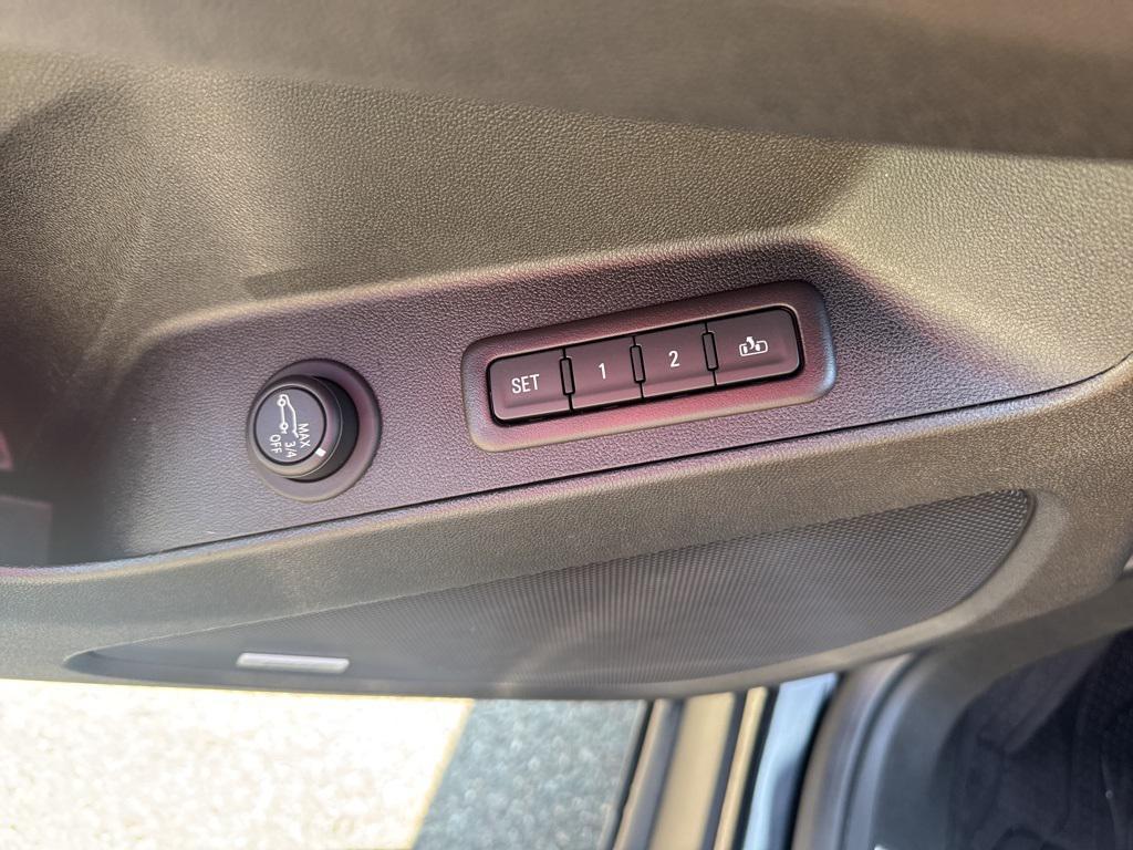 used 2021 Chevrolet Equinox car, priced at $20,488