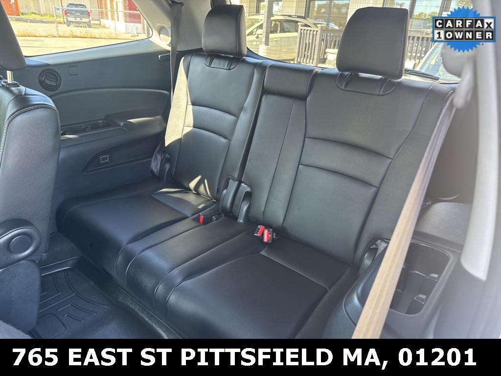 used 2022 Honda Pilot car, priced at $37,988