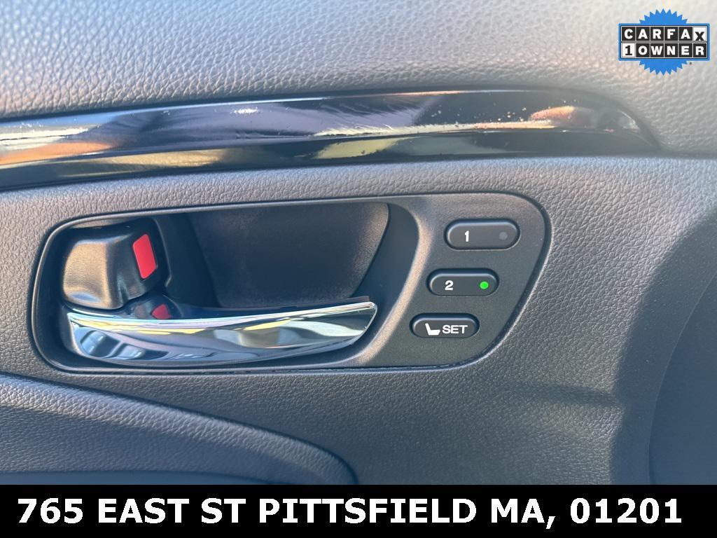 used 2022 Honda Pilot car, priced at $37,988