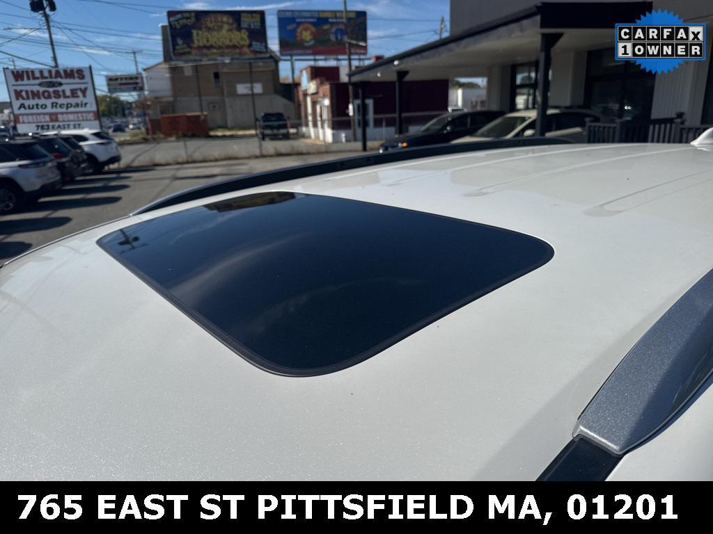 used 2022 Honda Pilot car, priced at $37,988