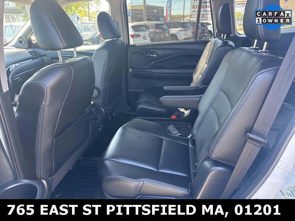 used 2022 Honda Pilot car, priced at $37,988