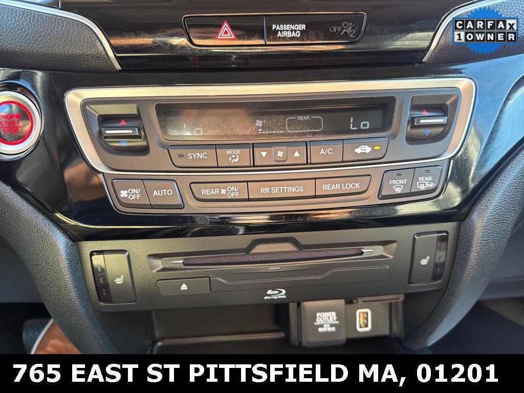 used 2022 Honda Pilot car, priced at $37,988