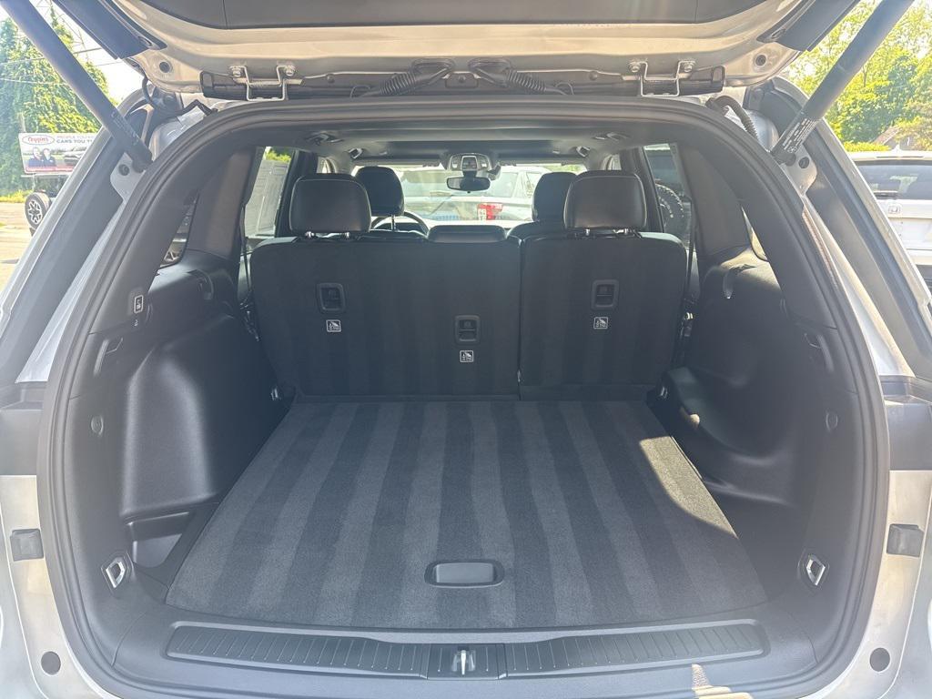 used 2022 Jeep Grand Cherokee car, priced at $35,288