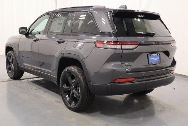 new 2025 Jeep Grand Cherokee car