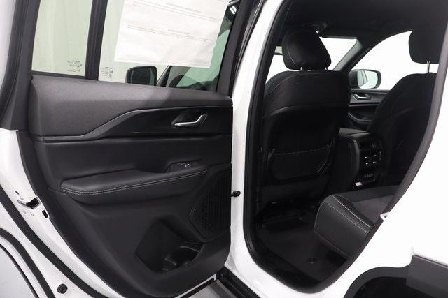 new 2025 Jeep Grand Cherokee car, priced at $34,570