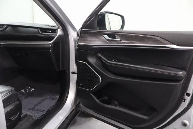 used 2021 Jeep Grand Cherokee L car, priced at $29,995