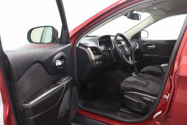 used 2015 Jeep Cherokee car, priced at $7,999