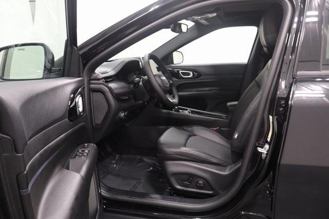 new 2025 Jeep Compass car, priced at $37,860