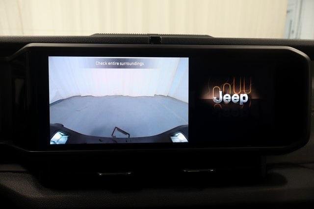 new 2025 Jeep Gladiator car, priced at $46,775