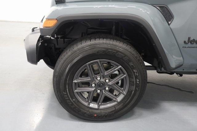 new 2025 Jeep Gladiator car, priced at $44,798