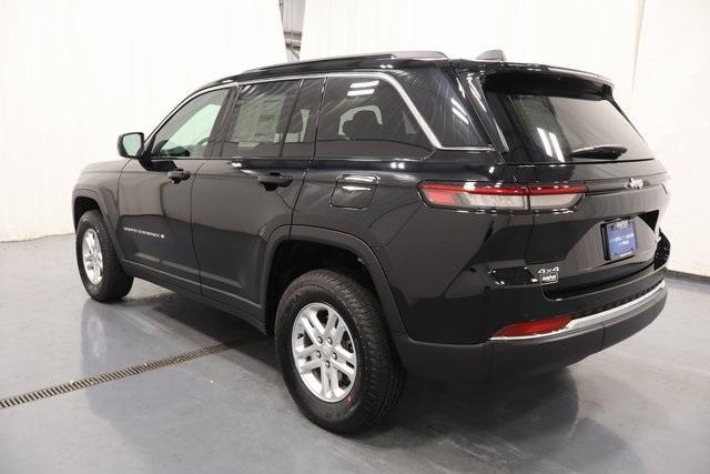 new 2025 Jeep Grand Cherokee car, priced at $39,999