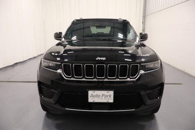 new 2025 Jeep Grand Cherokee car, priced at $39,999