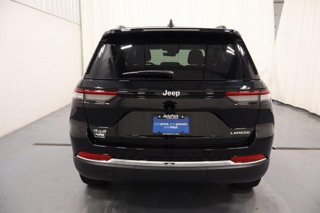 new 2025 Jeep Grand Cherokee car, priced at $39,999