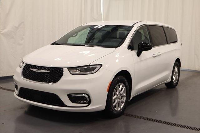 new 2026 Chrysler Pacifica car, priced at $42,454