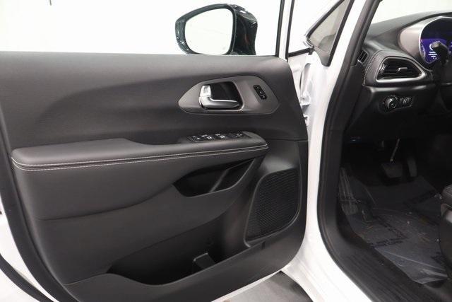 new 2026 Chrysler Pacifica car, priced at $42,454