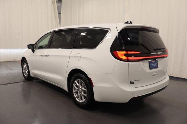 new 2026 Chrysler Pacifica car, priced at $42,454