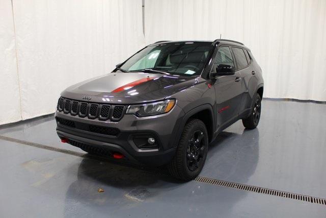 new 2024 Jeep Compass car, priced at $38,000