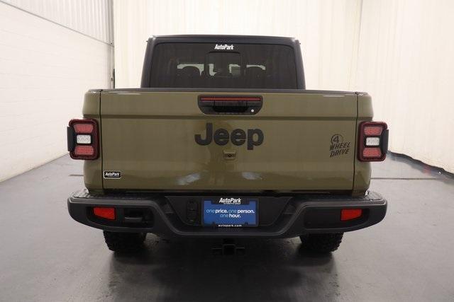 new 2025 Jeep Gladiator car, priced at $47,947